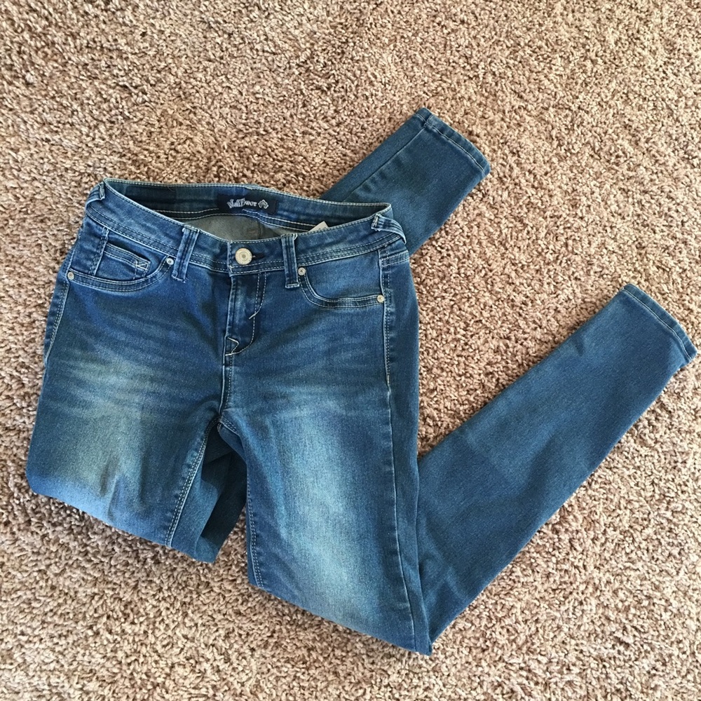 Low-rise Blue Wash Skinny Jeans